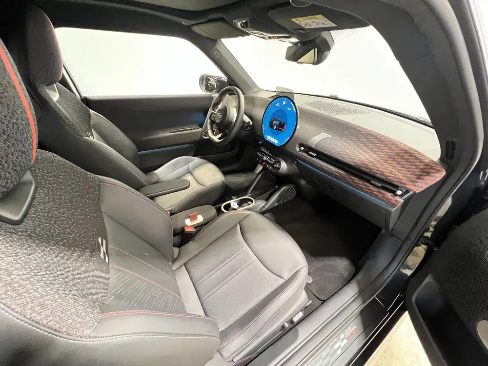 Mini John Cooper Works Cooper SE John Cooper Works 54.2 kWh uit 2024, foto 8