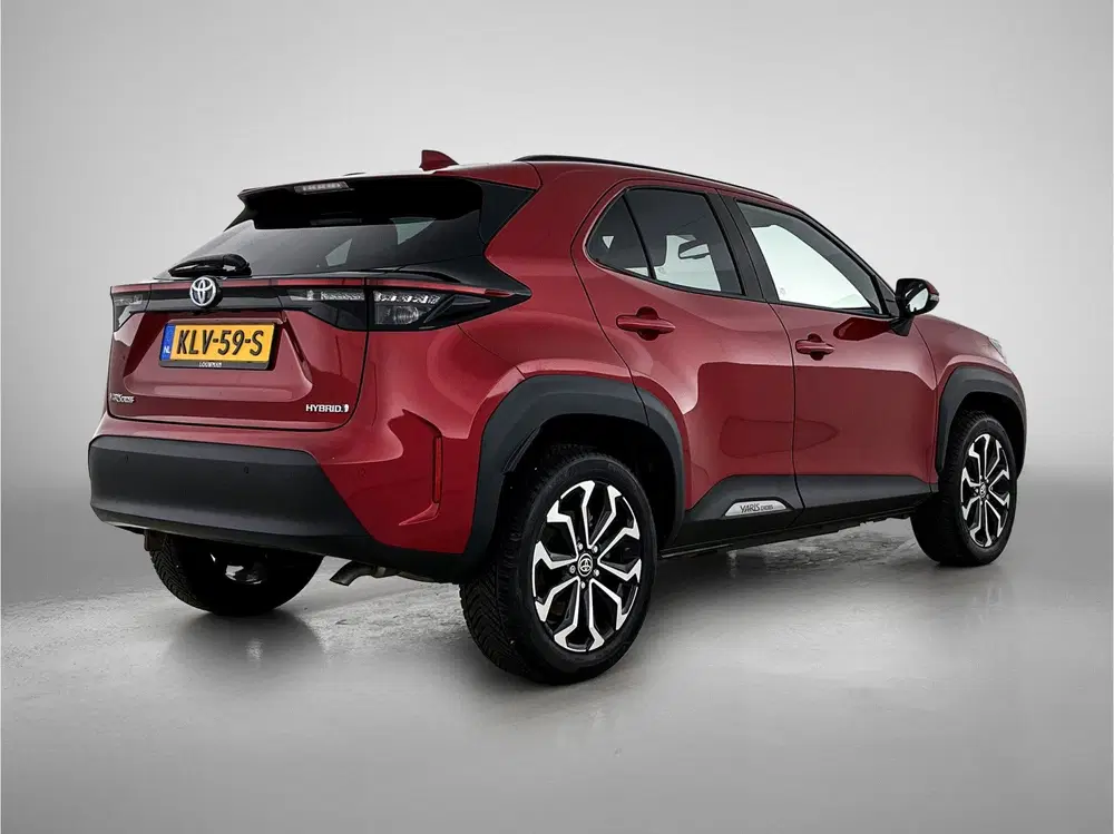 Toyota Yaris Cross 1.5 Hybrid Dynamic + Limited Dealer Onder uit 2023, foto 2