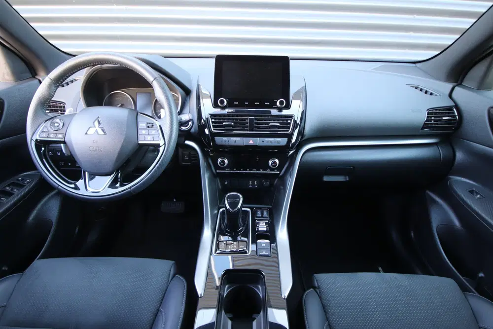 Mitsubishi Eclipse Cross 2.4 PHEV Black Edition E.Achterklep uit 2023, foto 3