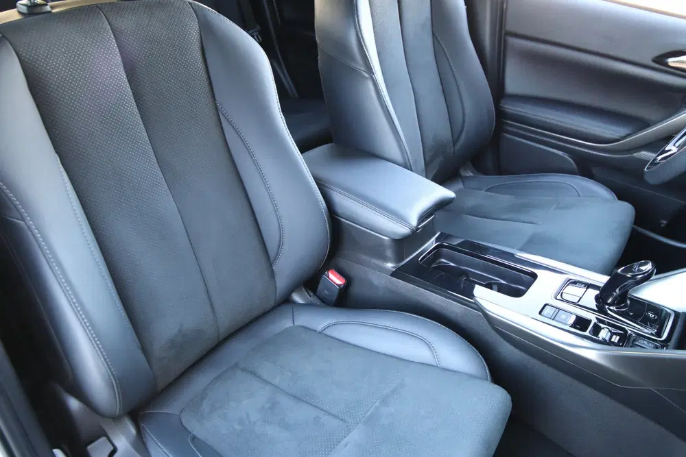 Mitsubishi Eclipse Cross 2.4 PHEV Black Edition E.Achterklep uit 2023, foto 4