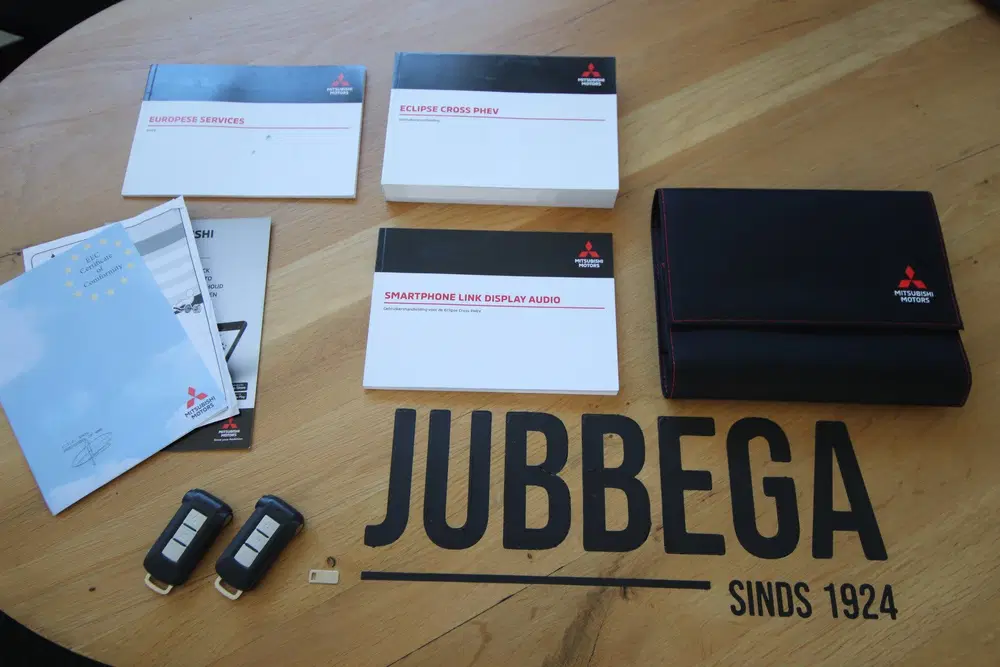 Mitsubishi Eclipse Cross 2.4 PHEV Black Edition E.Achterklep uit 2023, foto 5