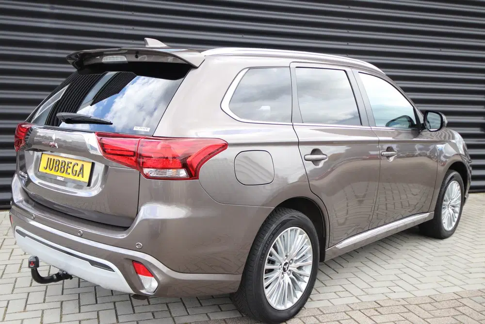 Mitsubishi Outlander 2.4 PHEV Instyle 1e eigenaar dealer o.h uit 2020, foto 2