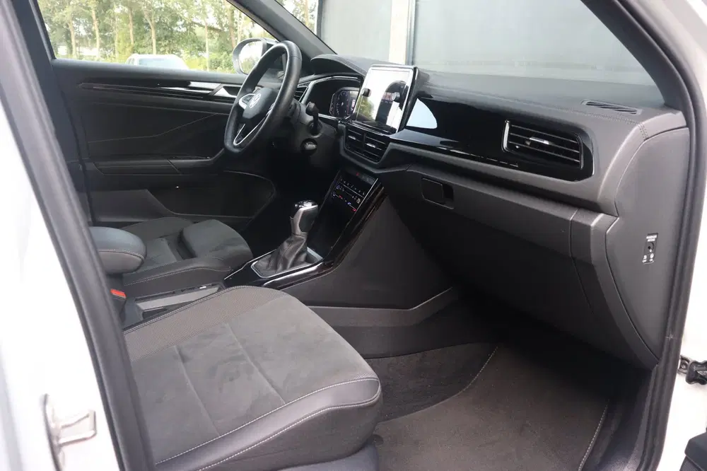 Volkswagen T-Roc 1.5TSI R-Line DSG uit 2024, foto 11