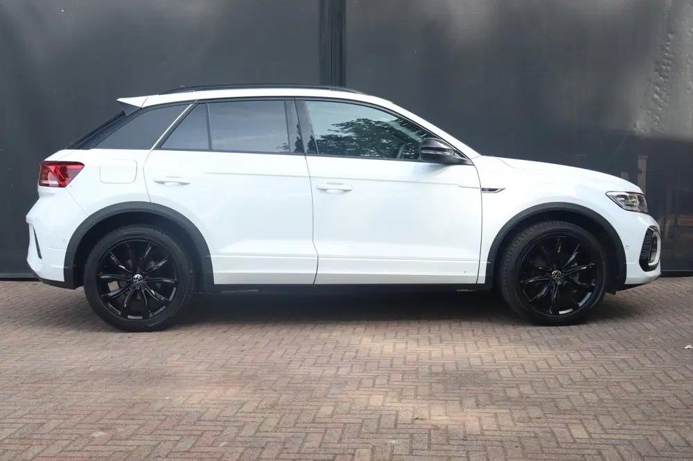 Volkswagen T-Roc 1.5TSI R-Line DSG uit 2024, foto 5