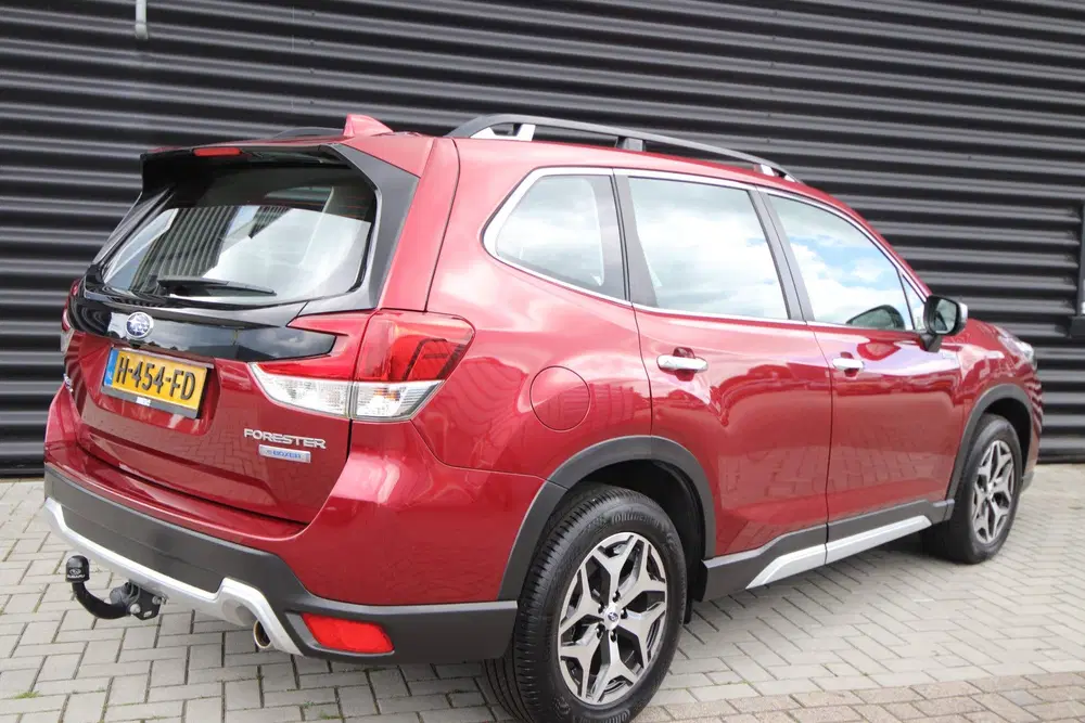 Subaru Forester 2.0i e-BOXER Comfort Trekhaak Dealer O.H N uit 2019, foto 2