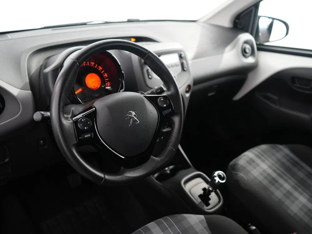 Peugeot 108 1.0 e-VTi Active uit 2019, foto 8