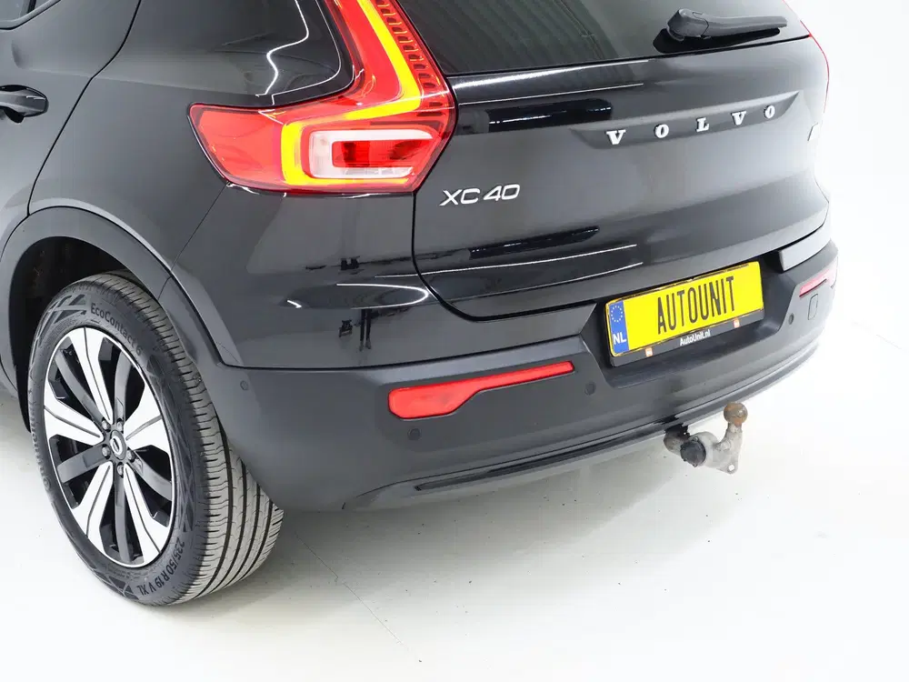 Volvo XC40 1.5 T5 Plug-in hybrid Ultimate Dark uit 2022, foto 15
