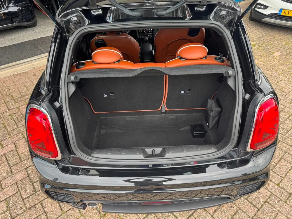 Mini Cooper 1.5 Cooper JCW 2019 ZWART NAVI LEDER LM NA uit 2019, foto 14