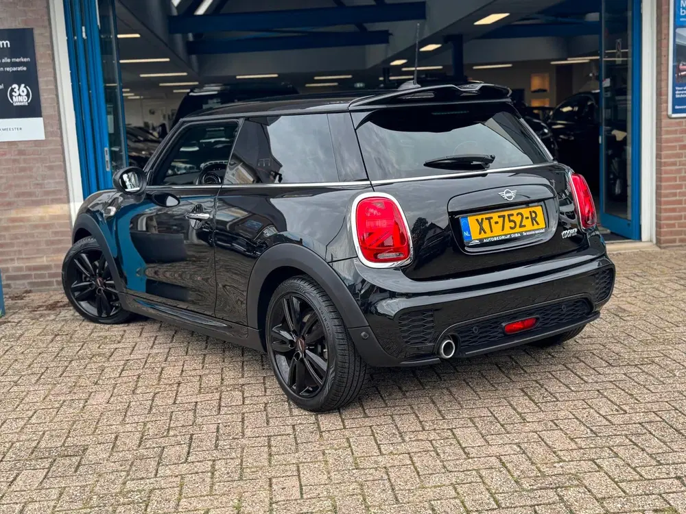 Mini Cooper 1.5 Cooper JCW 2019 ZWART NAVI LEDER LM NA uit 2019, foto 3