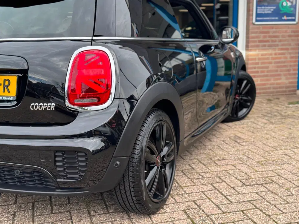 Mini Cooper 1.5 Cooper JCW 2019 ZWART NAVI LEDER LM NA uit 2019, foto 9