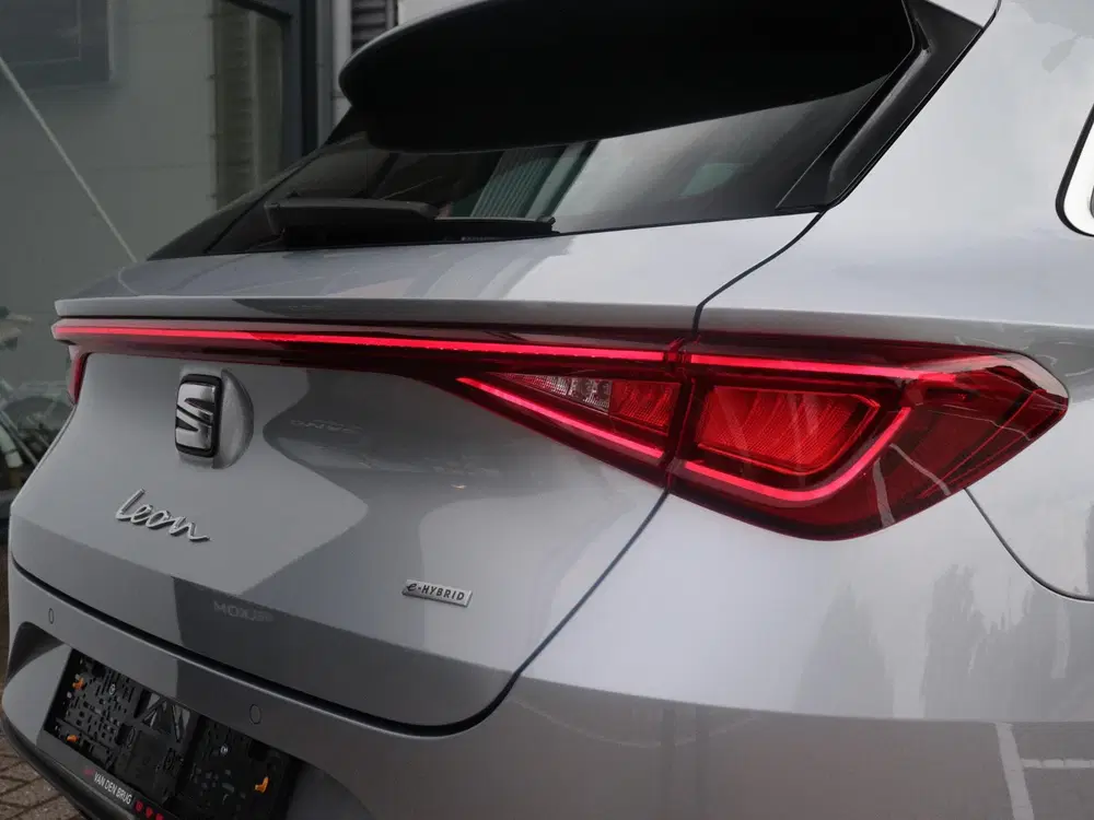 SEAT Leon 1.4 TSI eHybrid PHEV FR uit 2022, foto 10