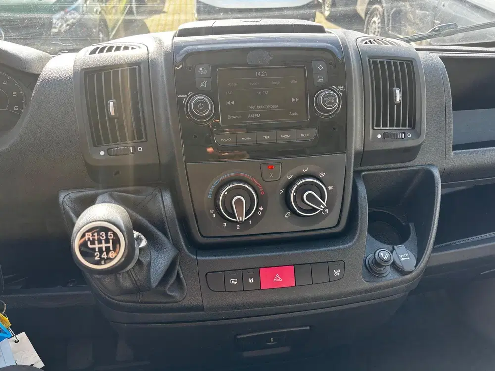 Opel Movano 2.2 D L2H H2 Airco Navi Cruise control AHK uit 2022, foto 13