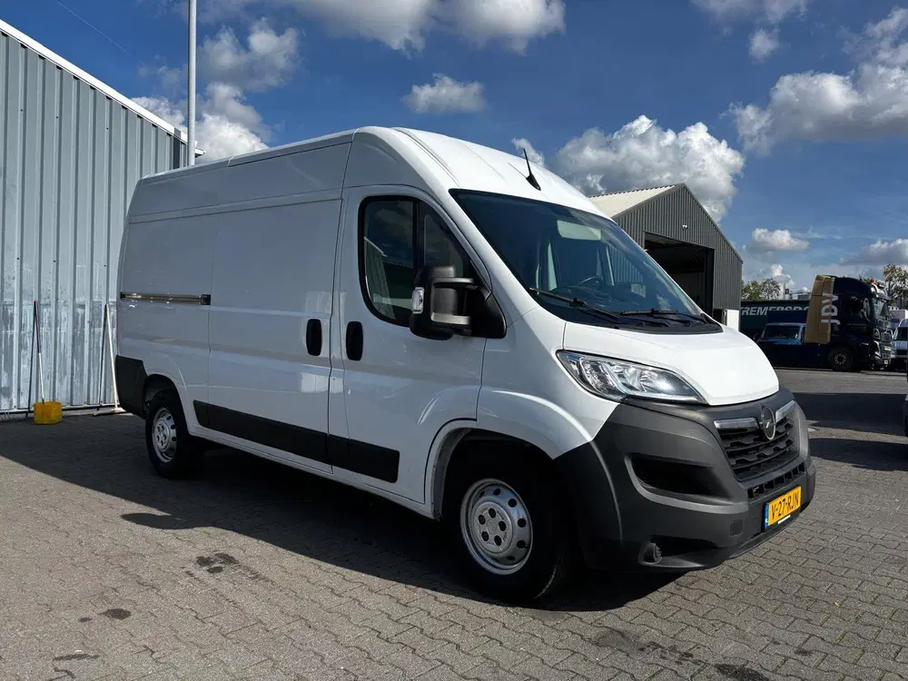 Opel Movano 2.2 D L2H H2 Airco Navi Cruise control AHK uit 2022, foto 3
