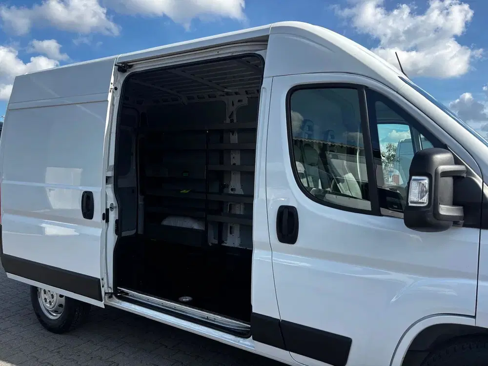 Opel Movano 2.2 D L2H H2 Airco Navi Cruise control AHK uit 2022, foto 9