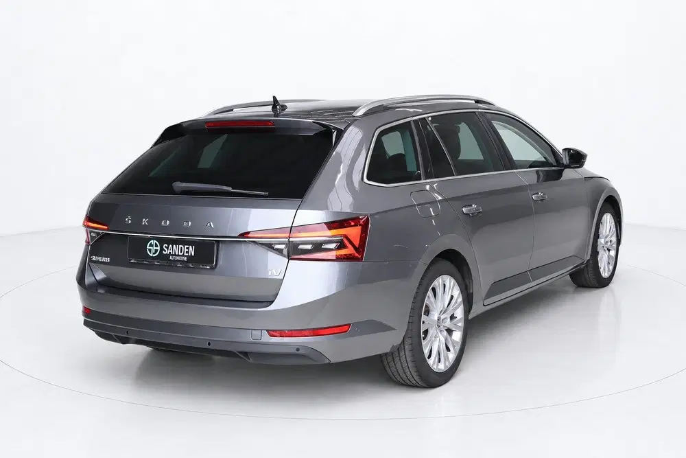 Skoda Superb 1.4 TSI iV Business Edition Plus uit 2023, foto 14