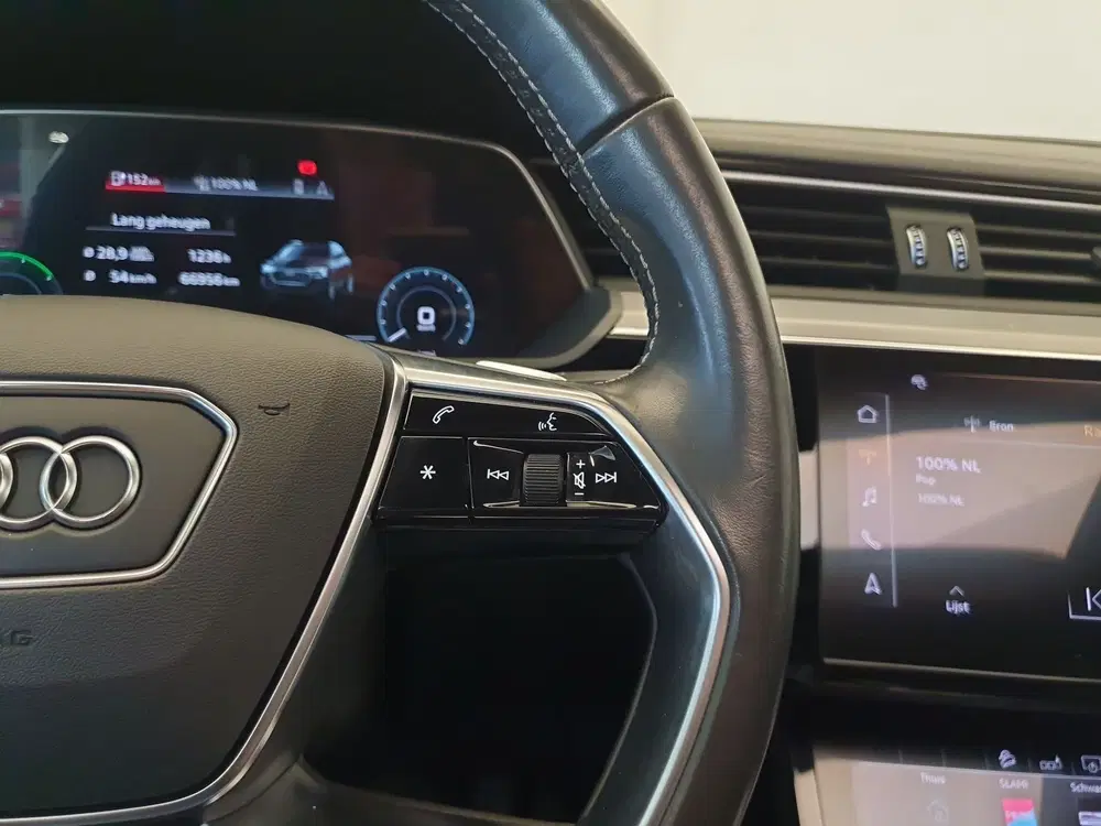 Audi e-tron 55 quattro S-Line 95 kWh Trekhaak uit 2020, foto 10