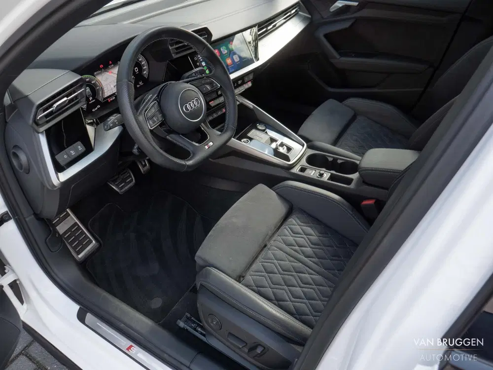 Audi A3 40 TFSI e S-Line Pano RS-Stoelen Massage S uit 2022, foto 14