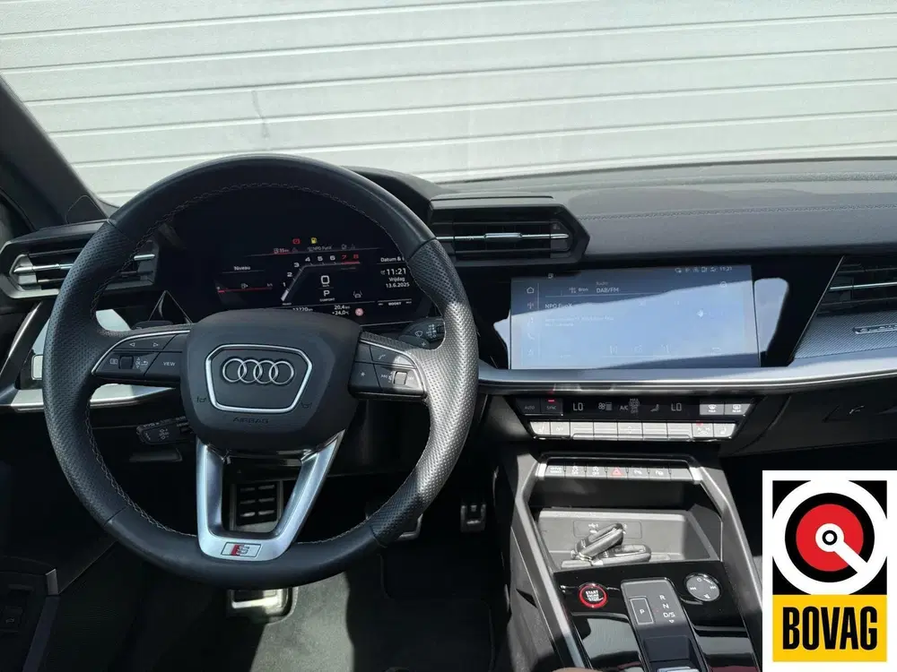Audi S3 2.0 TFSI quattro Bang & Olufsen sfeer Pano uit 2023, foto 13