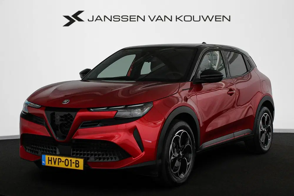 Alfa Romeo Junior Elettrica Speciale 54 kWh Massage Stoelver uit 2025