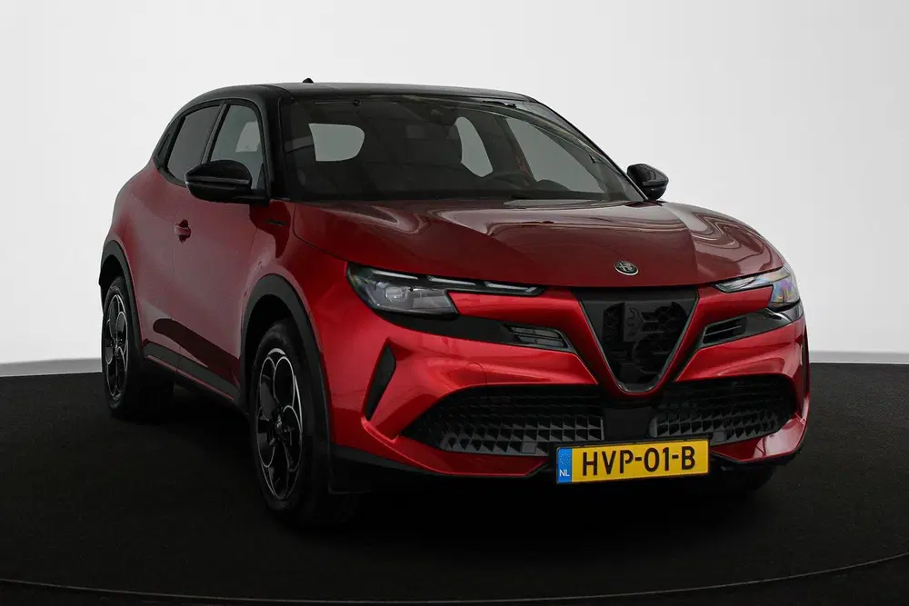 Alfa Romeo Junior Elettrica Speciale 54 kWh Massage Stoelver uit 2025, foto 2
