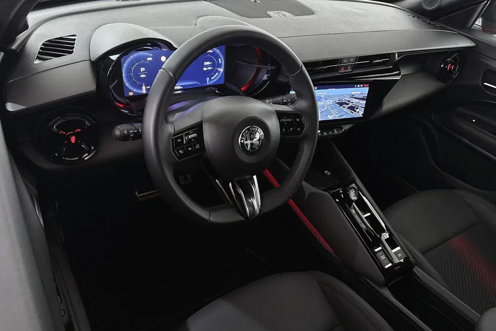 Alfa Romeo Junior Elettrica Speciale 54 kWh Massage Stoelver uit 2025, foto 5
