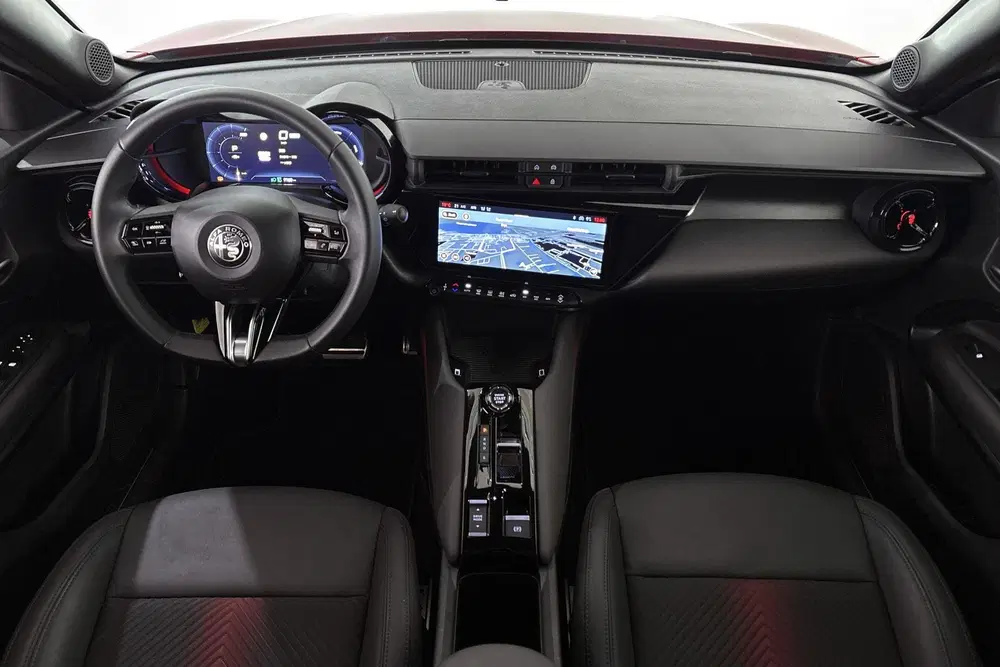 Alfa Romeo Junior Elettrica Speciale 54 kWh Massage Stoelver uit 2025, foto 7