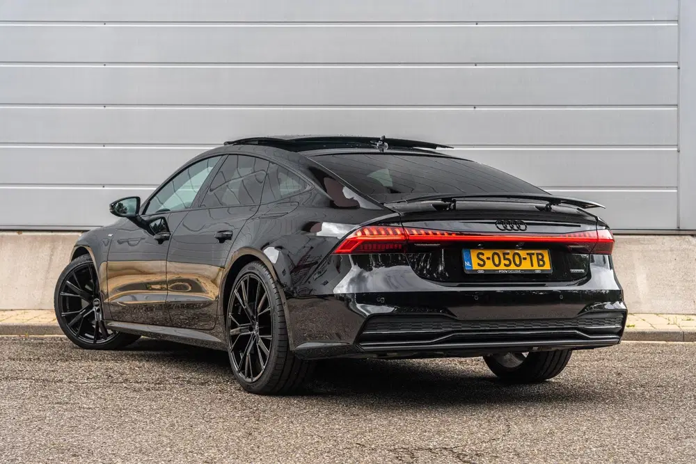Audi A7 55 TFSIe 367pk PHEV Quattro S Edition Comp uit 2023, foto 2
