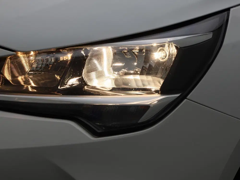 Opel Corsa 1.2 Edition uit 2022, foto 13