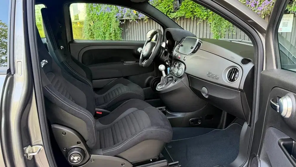 Abarth 695 1.4 T-Jet Competizione 2022 uit 2022, foto 10