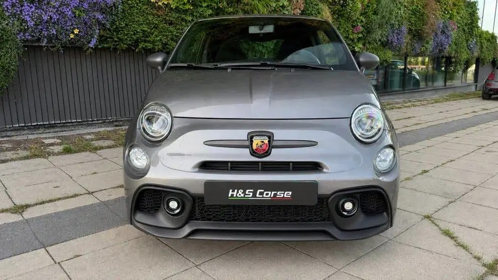Abarth 695 1.4 T-Jet Competizione 2022 uit 2022, foto 2