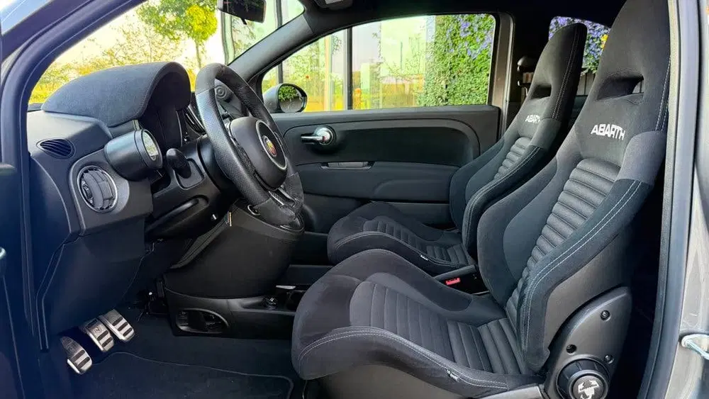 Abarth 695 1.4 T-Jet Competizione 2022 uit 2022, foto 4