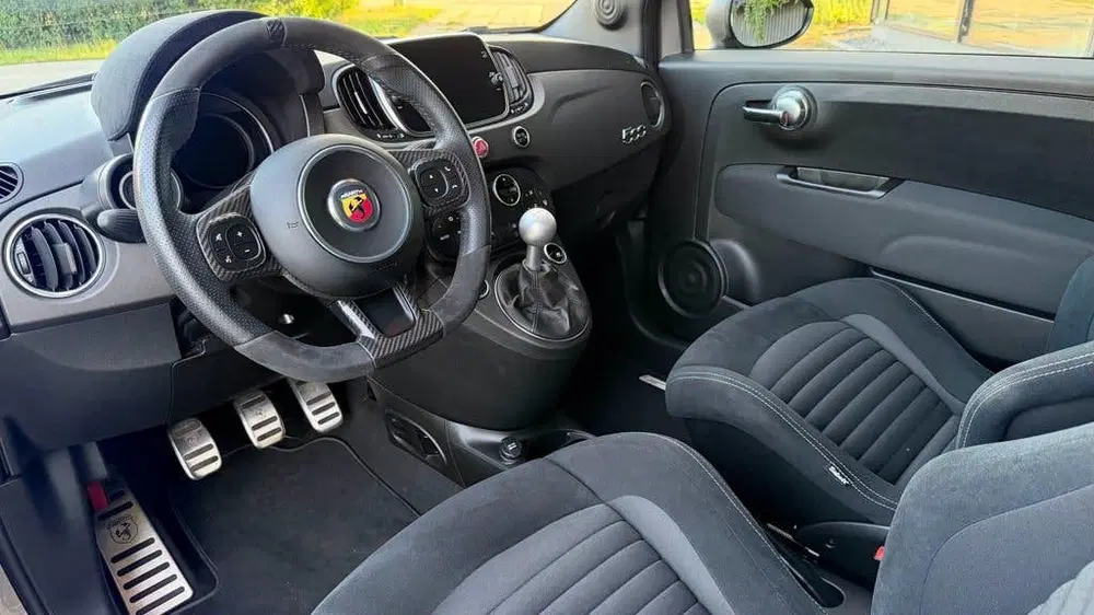 Abarth 695 1.4 T-Jet Competizione 2022 uit 2022, foto 9