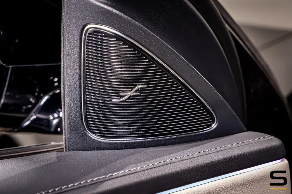 Mercedes-Benz E-Klasse 300 e Exclusive Line uit 2024, foto 6