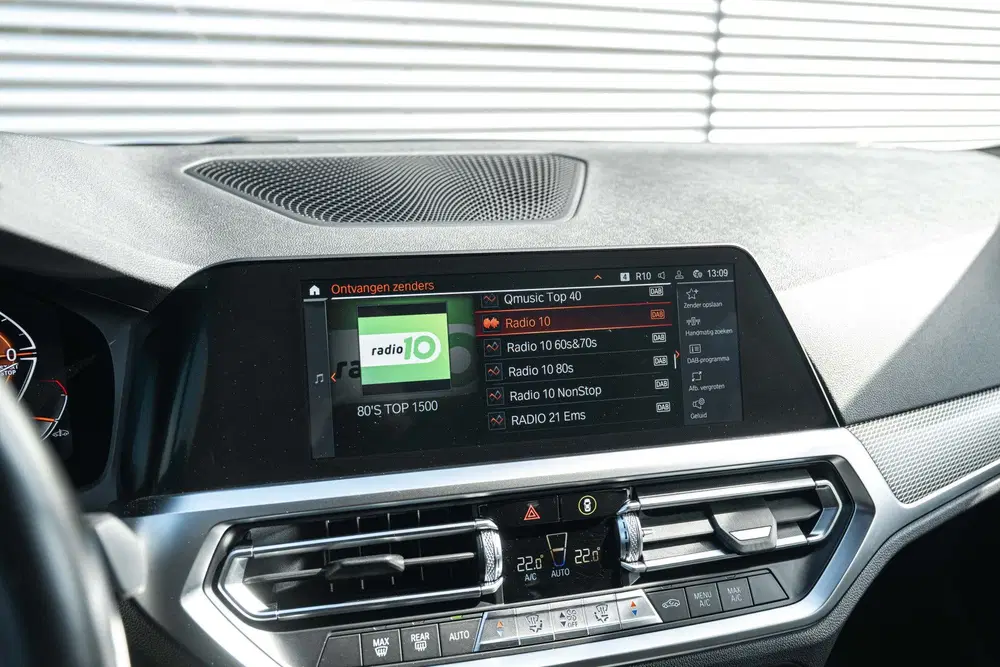 BMW 3-serie 318i Executive M Sport Automaat uit 2021, foto 12