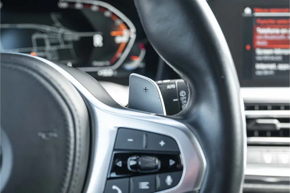 BMW 3-serie 318i Executive M Sport Automaat uit 2021, foto 14