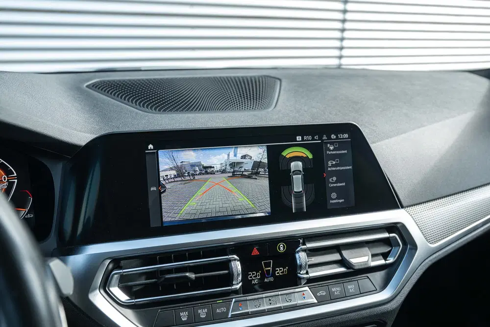 BMW 3-serie 318i Executive M Sport Automaat uit 2021, foto 9