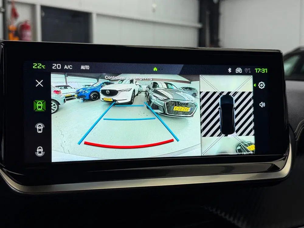 Peugeot 2008 1.2 PureTech 130 GT CarPlay Trekhaak Camer uit 2024, foto 11