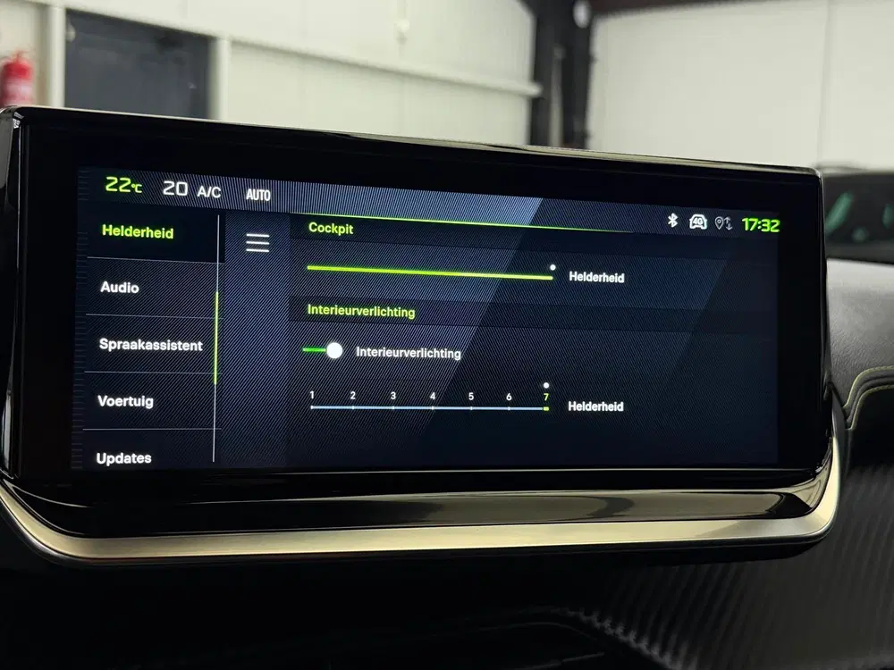 Peugeot 2008 1.2 PureTech 130 GT CarPlay Trekhaak Camer uit 2024, foto 12