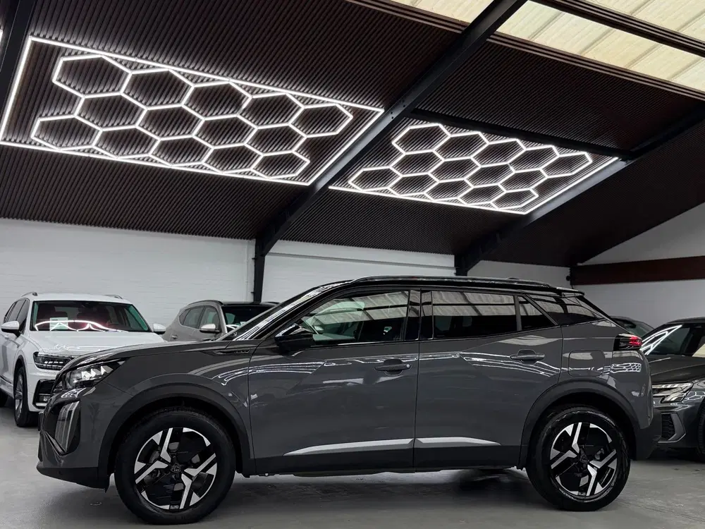 Peugeot 2008 1.2 PureTech 130 GT CarPlay Trekhaak Camer uit 2024, foto 14
