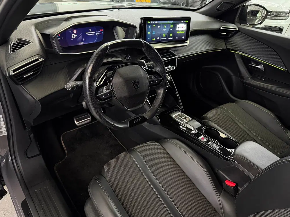 Peugeot 2008 1.2 PureTech 130 GT CarPlay Trekhaak Camer uit 2024, foto 3
