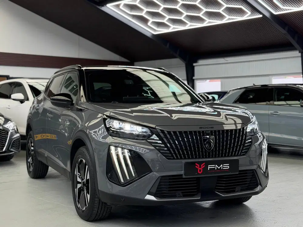 Peugeot 2008 1.2 PureTech 130 GT CarPlay Trekhaak Camer uit 2024, foto 6