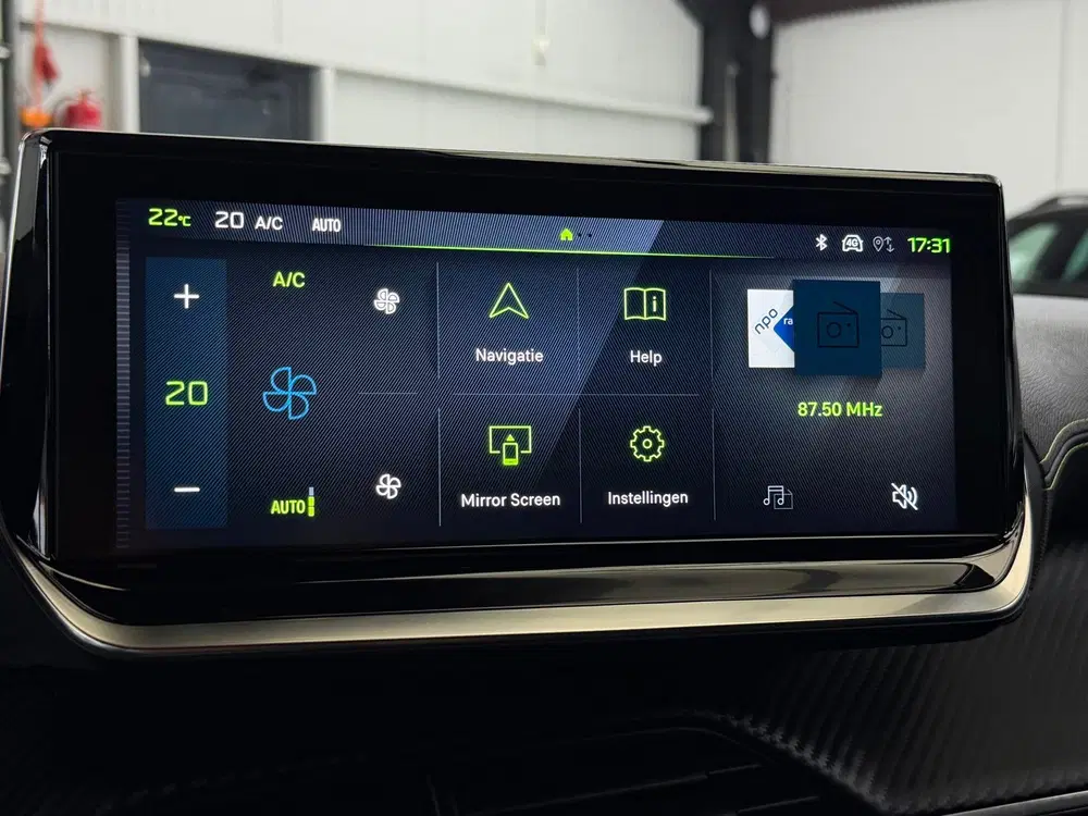 Peugeot 2008 1.2 PureTech 130 GT CarPlay Trekhaak Camer uit 2024, foto 8