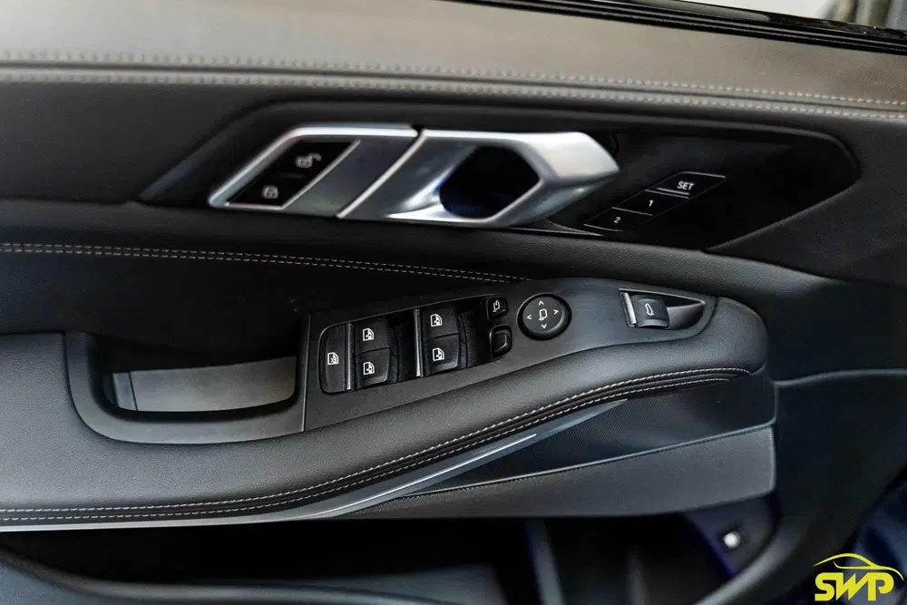 BMW X5 xDrive45e High Executive uit 2023, foto 10