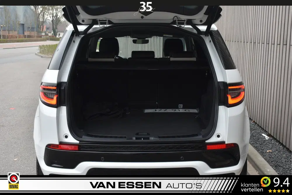 Land Rover Discovery Sport P300e 1.5 R-Dynamic SE Navigatie uit 2022, foto 13