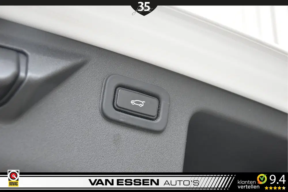 Land Rover Discovery Sport P300e 1.5 R-Dynamic SE Navigatie uit 2022, foto 15