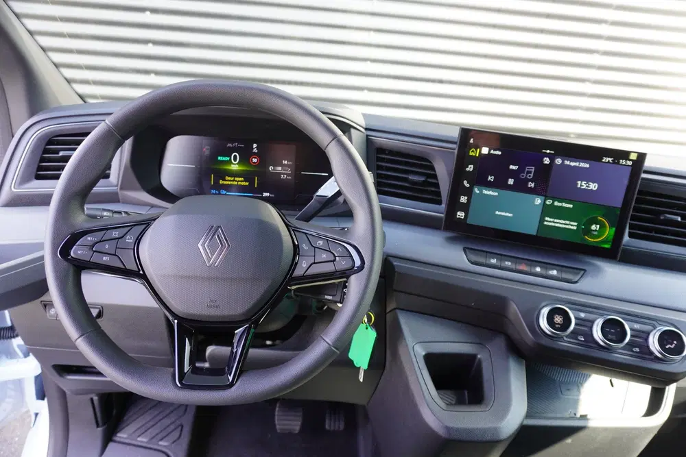 Renault Master E-Tech T35 L3H2 Extra long range 87 kWh 42 uit 2026, foto 2