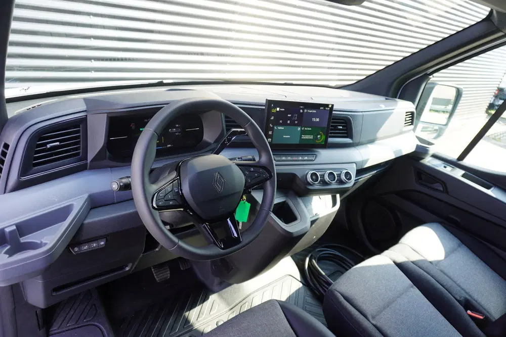 Renault Master E-Tech T35 L3H2 Extra long range 87 kWh 42 uit 2026, foto 8