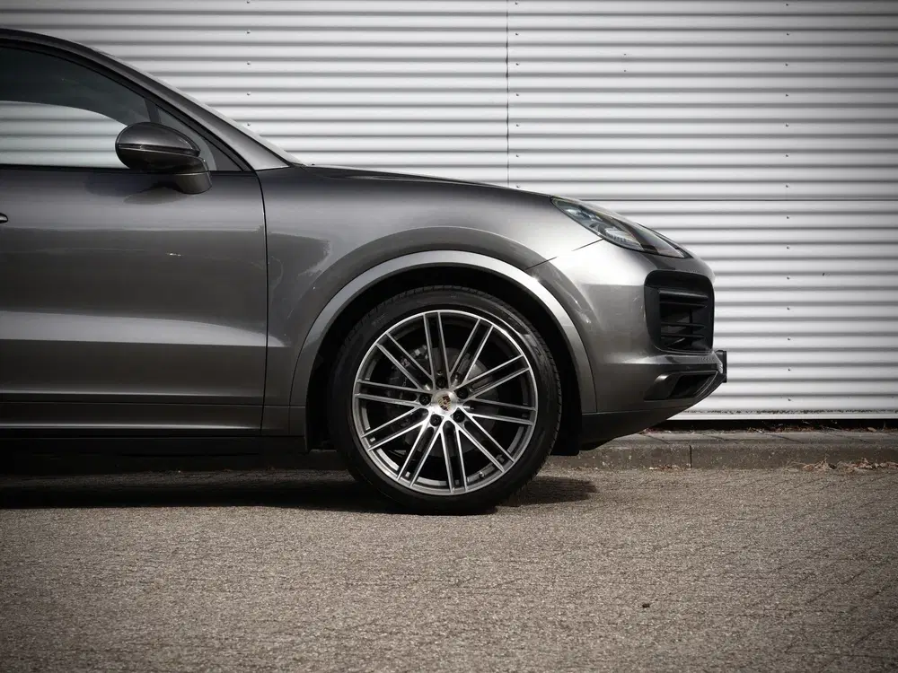 Porsche Cayenne 3.0 E-Hybrid uit 2021, foto 15