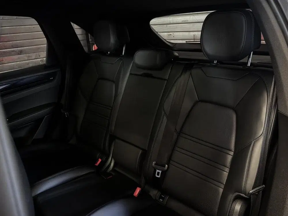 Porsche Cayenne 3.0 E-Hybrid uit 2021, foto 7