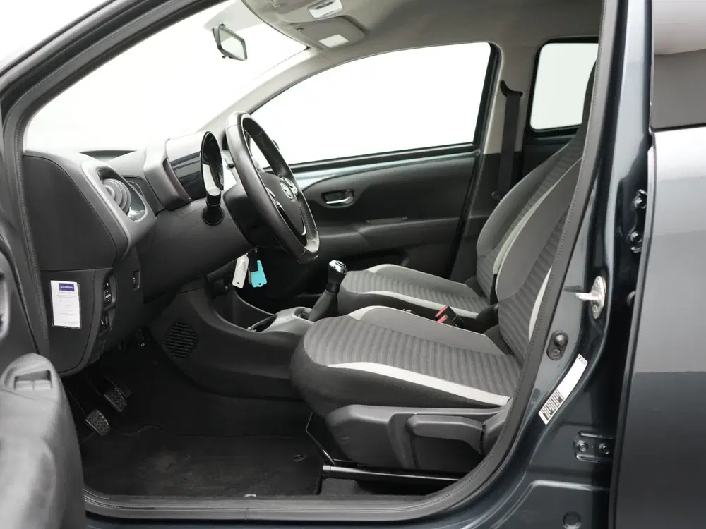 Toyota Aygo 1.0 VVT-i X-Joy uit 2019, foto 13
